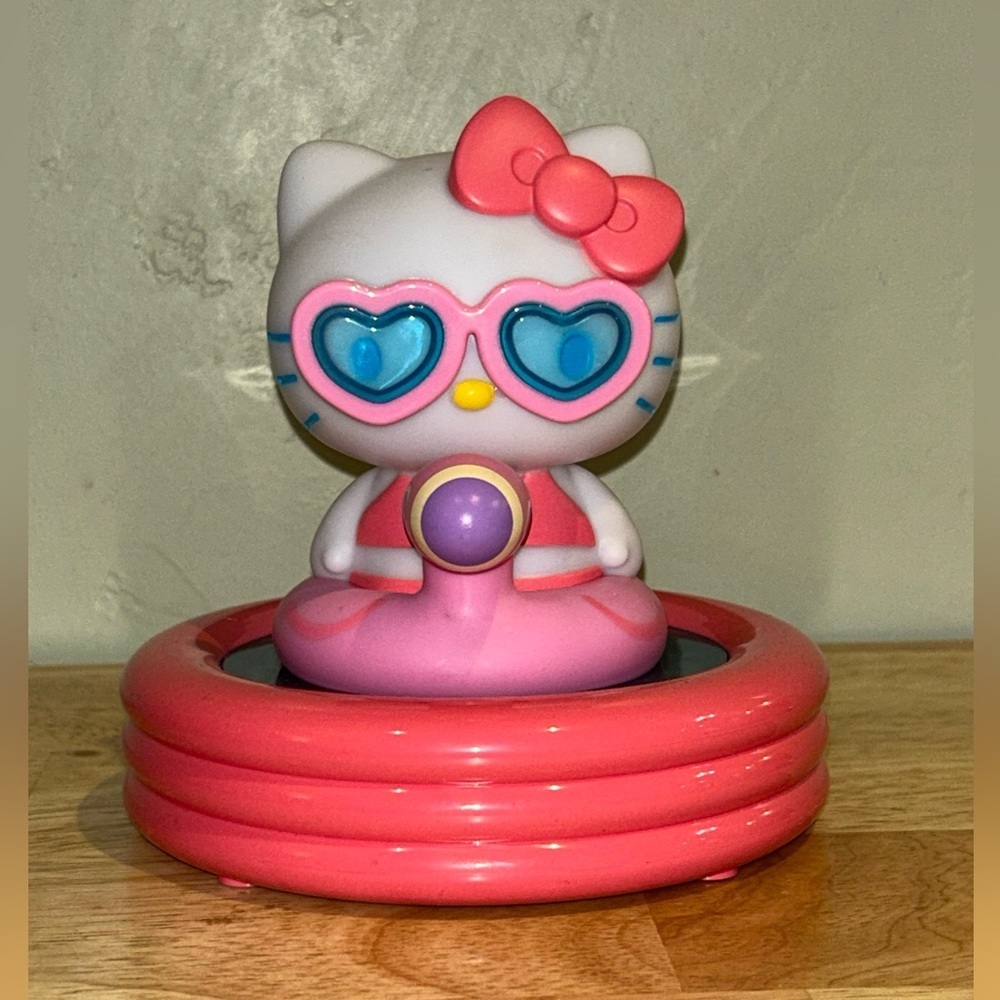 Hello Kitty Pool Mood Light Made By Sanrio. Brand New In Box.